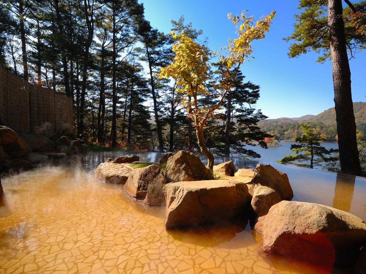 Urabandai Lake Resort Goshiki No Mori Kitashiobara Buitenkant foto