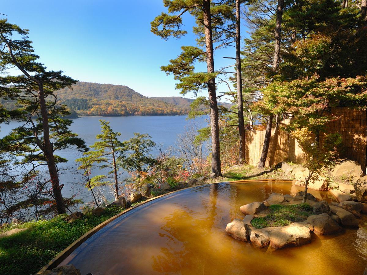 Urabandai Lake Resort Goshiki No Mori Kitashiobara Buitenkant foto